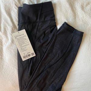 NWT- LULULEMON TIME TO SWEAT CROP 23”